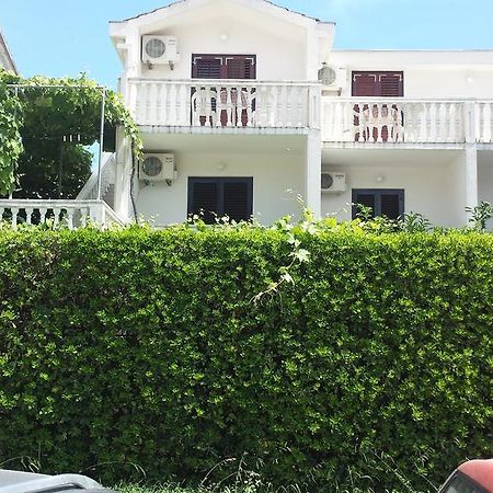 Apartments Fortunella بودفا المظهر الخارجي الصورة